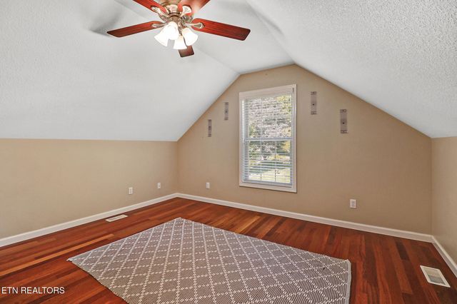 1401 Holiday Drive, Crossville, TN 38555