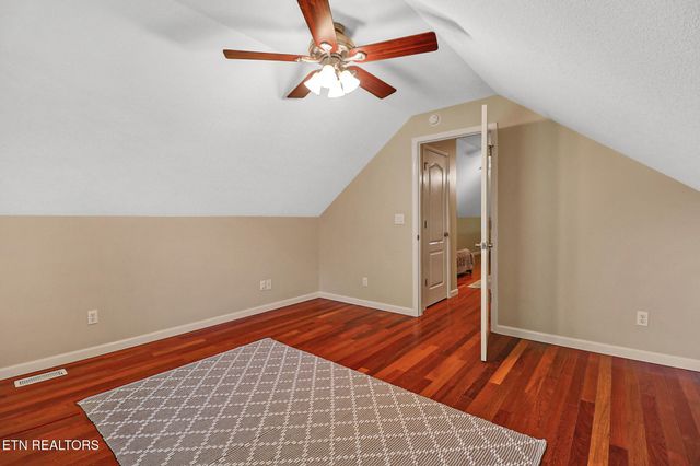1401 Holiday Drive, Crossville, TN 38555