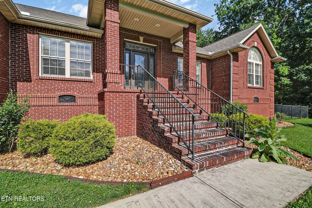 1401 Holiday Drive, Crossville, TN 38555