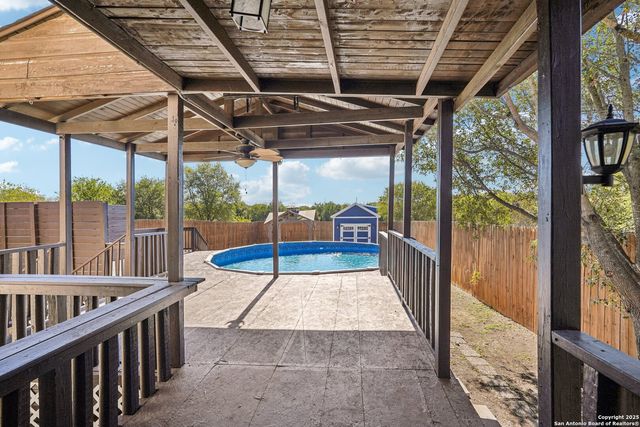 6722 Millrock Pass, Live Oak, TX 78233