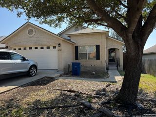 6722 Millrock Pass, Live Oak, TX 78233