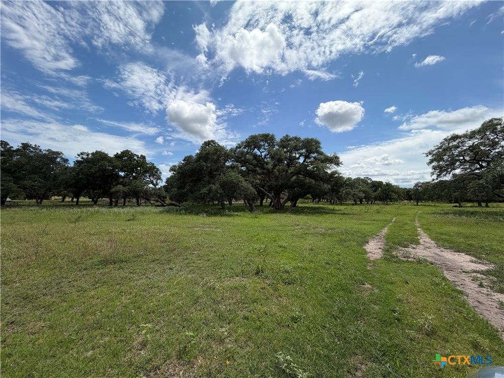 Image 12 of property listing at 209 Rice Road, Yoakum, TX 77995