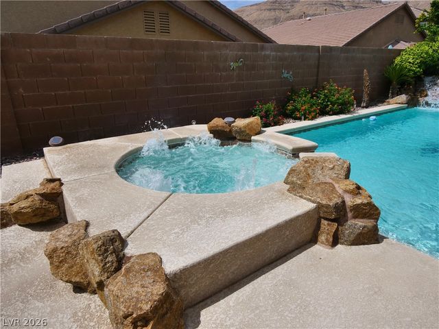 10119 Reflection Brook AVE Avenue, Las Vegas, NV 89148