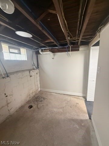5175 Arch Street Street, Maple Heights, OH 44137
