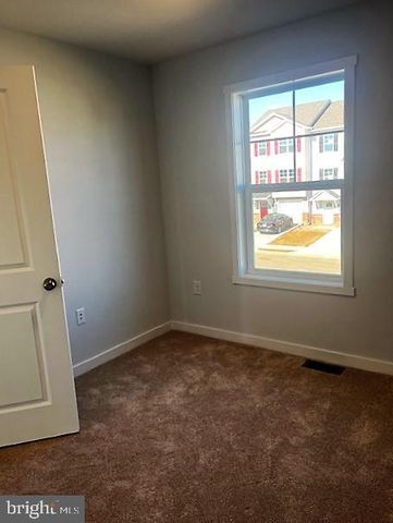 148 OLGA DR, Martinsburg, WV 25403