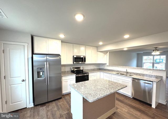 148 OLGA DR, Martinsburg, WV 25403