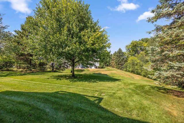 1204 Timber Way, Stillwater, MN 55082