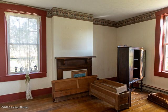 370 Thornton Rd, Hanover, IN 47243