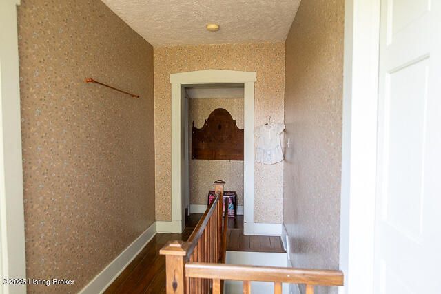 370 Thornton Rd, Hanover, IN 47243