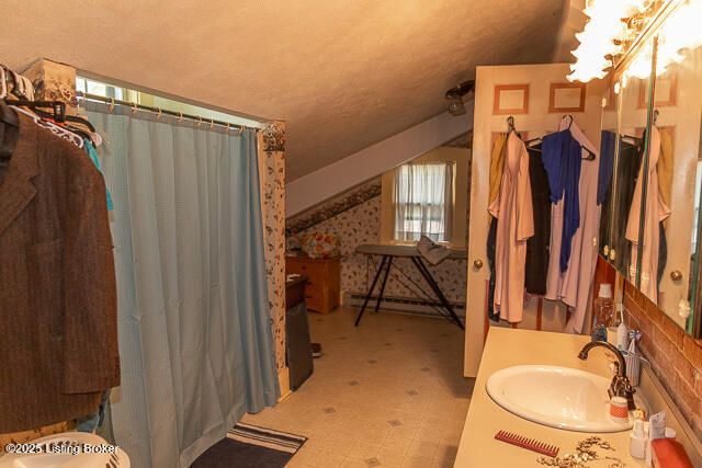 370 Thornton Rd, Hanover, IN 47243