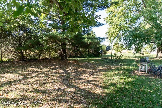 370 Thornton Rd, Hanover, IN 47243