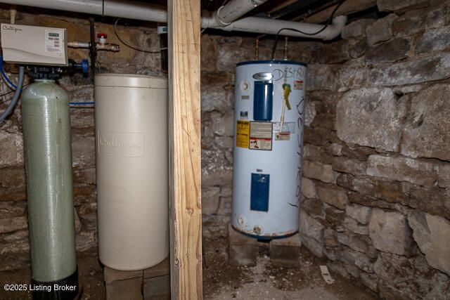 370 Thornton Rd, Hanover, IN 47243