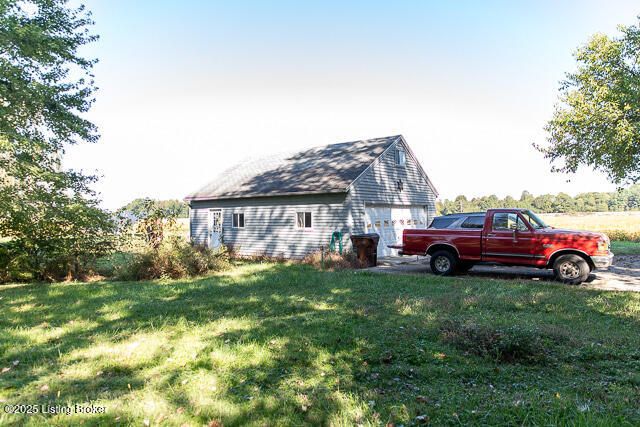 370 Thornton Rd, Hanover, IN 47243