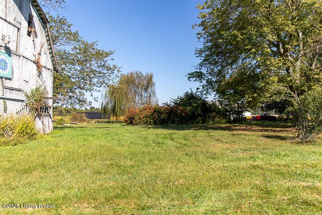 370 Thornton Rd, Hanover, IN 47243