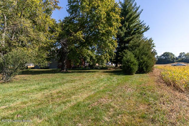 370 Thornton Rd, Hanover, IN 47243