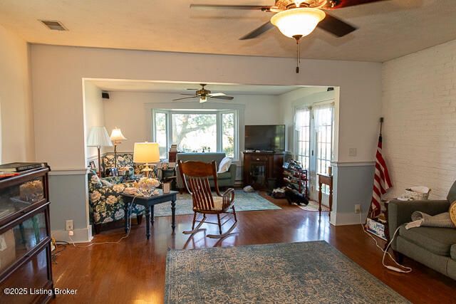 370 Thornton Rd, Hanover, IN 47243