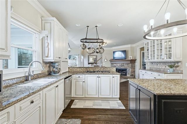 3331 Alyesbury Court, Roswell, GA 30075