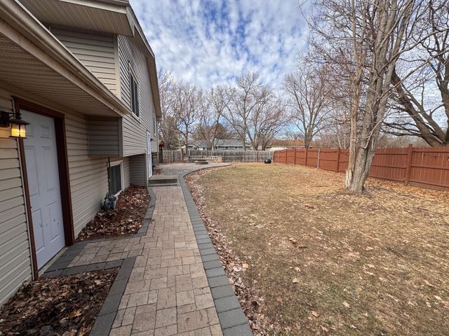 2431 112th Lane NW, Coon Rapids, MN 55433