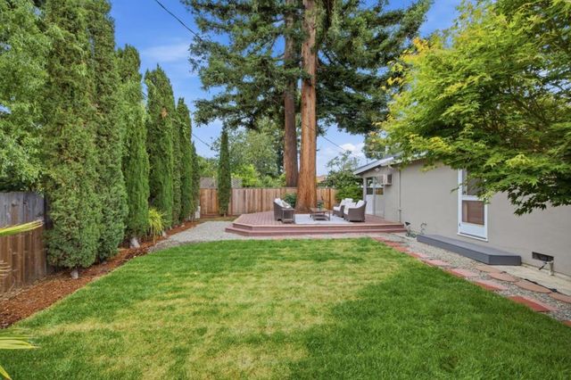 1740 Rosemary Lane, Redwood City, CA 94061