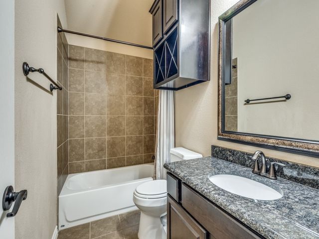 15100 Seventeen Lakes Boulevard, Fort Worth, TX 76262