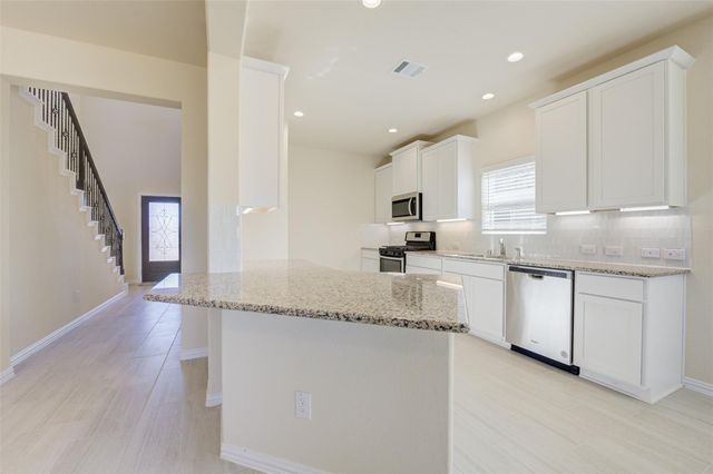 10902 Granite Chief Drive, Rosharon, TX 77583