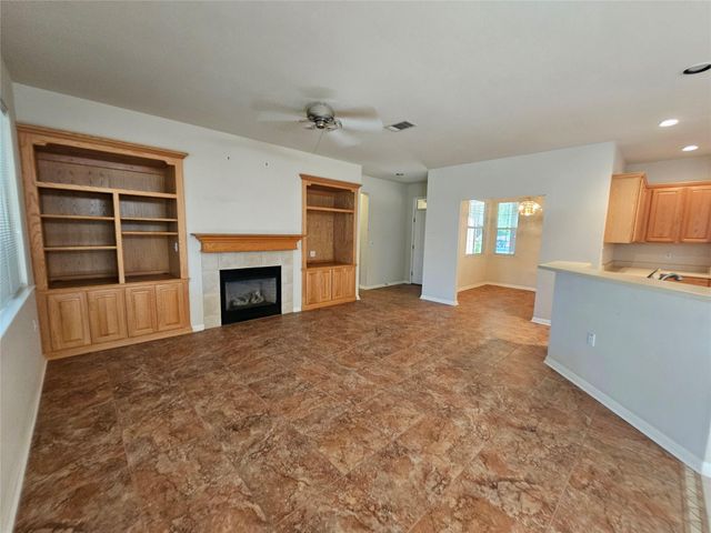 211 Red Poppy TRL, Georgetown, TX 78633