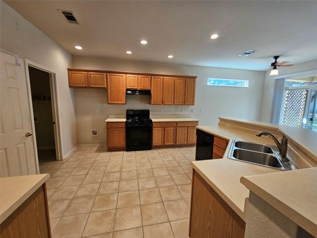 211 Red Poppy TRL, Georgetown, TX 78633