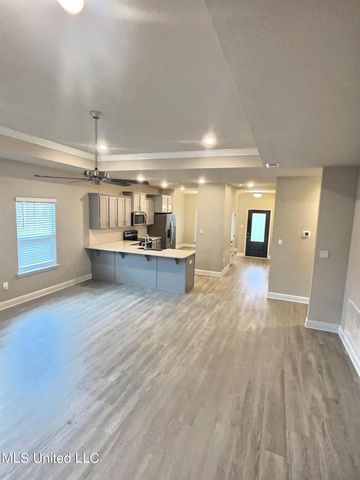 413 Sturnidae Cove, Ocean Springs, MS 39564