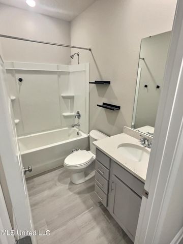 413 Sturnidae Cove, Ocean Springs, MS 39564