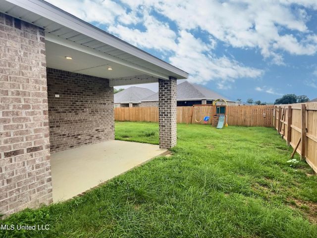 413 Sturnidae Cove, Ocean Springs, MS 39564