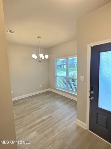 413 Sturnidae Cove, Ocean Springs, MS 39564