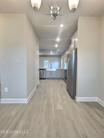 413 Sturnidae Cove, Ocean Springs, MS 39564