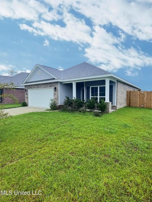 413 Sturnidae Cove, Ocean Springs, MS 39564
