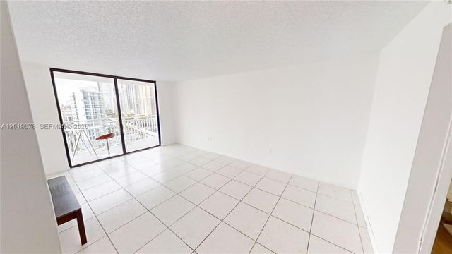 210 174th St 1918, Sunny Isles Beach, FL 33160