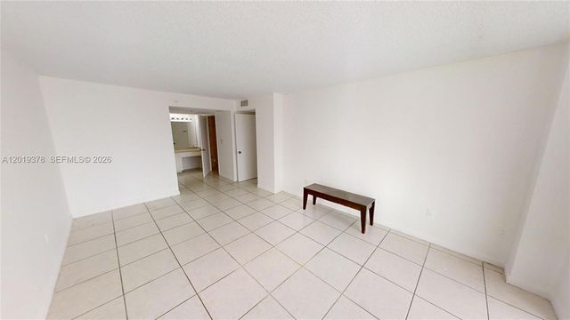 210 174th St 1918, Sunny Isles Beach, FL 33160