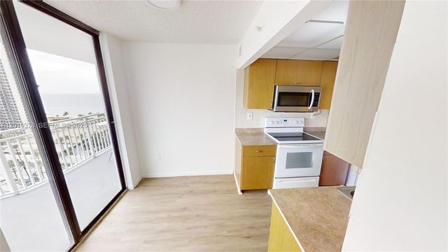 210 174th St 1918, Sunny Isles Beach, FL 33160