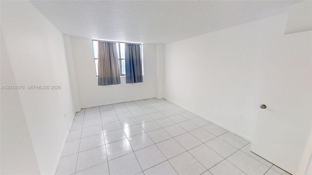 210 174th St 1918, Sunny Isles Beach, FL 33160