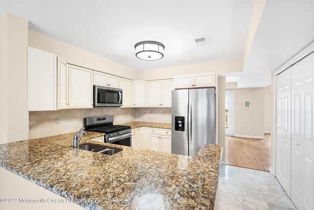 12 Mckinley Drive, Ocean Twp, NJ 07712