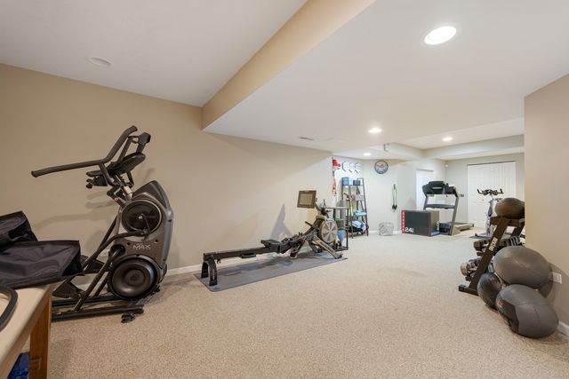 10203 Hunter Trail, Huntley, IL 60142