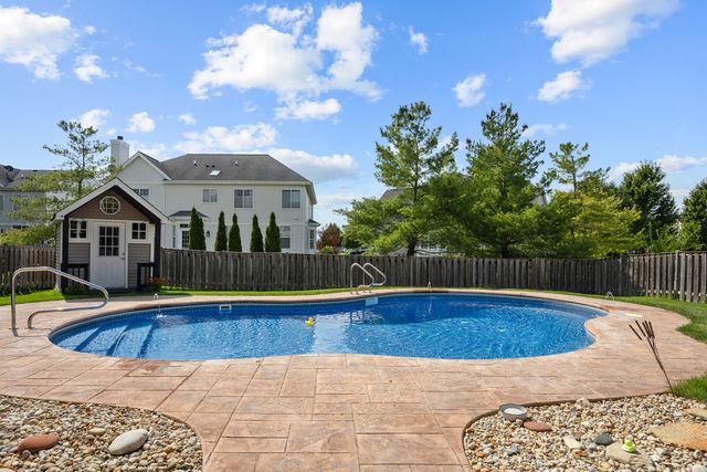 10203 Hunter Trail, Huntley, IL 60142