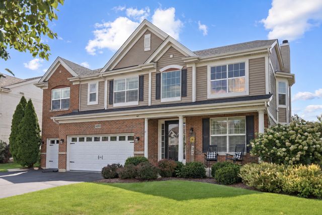 10203 Hunter Trail, Huntley, IL 60142