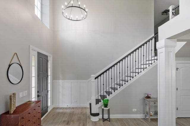 10203 Hunter Trail, Huntley, IL 60142