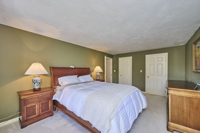 70 Harrington Rd, Framingham, MA 01701