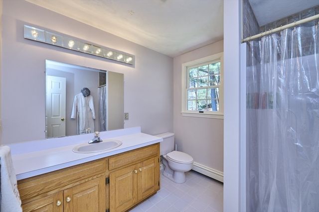 70 Harrington Rd, Framingham, MA 01701