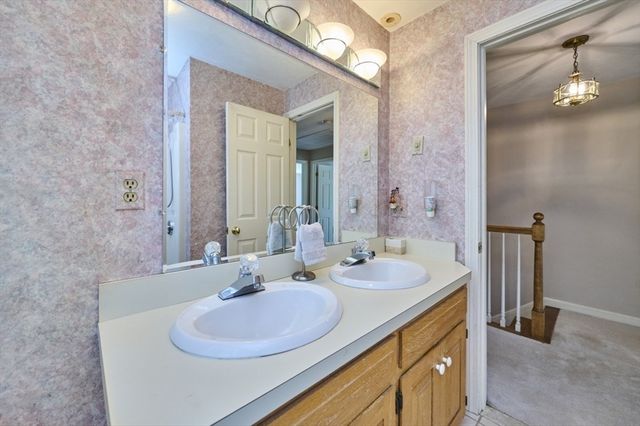 70 Harrington Rd, Framingham, MA 01701