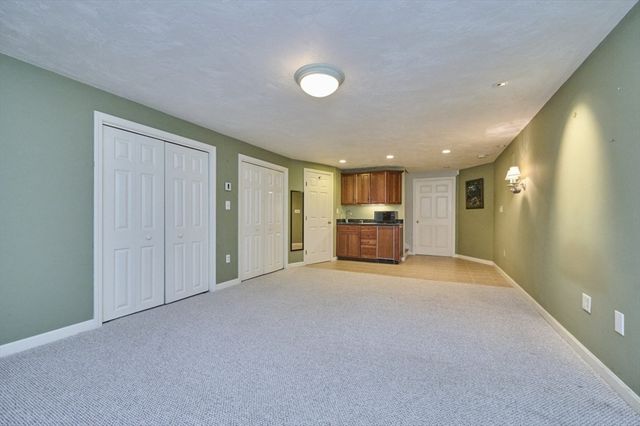 70 Harrington Rd, Framingham, MA 01701