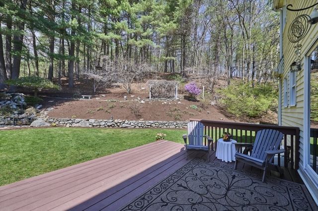 70 Harrington Rd, Framingham, MA 01701