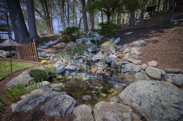 70 Harrington Rd, Framingham, MA 01701