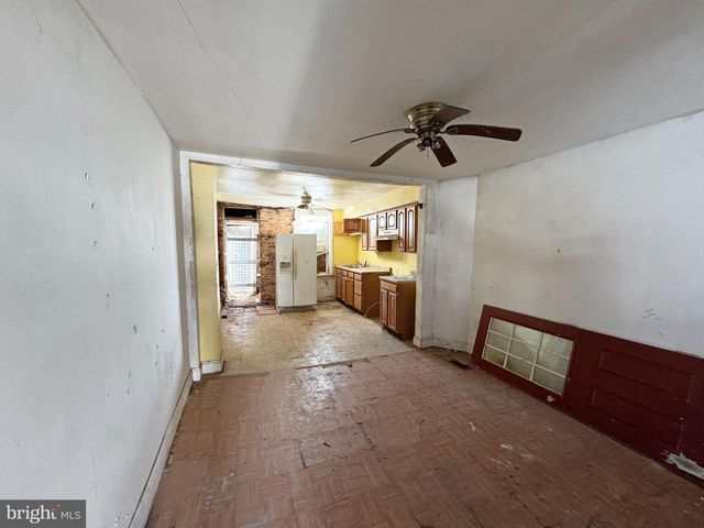 2141 VINE ST, Baltimore, MD 21223