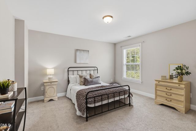 545 Barneswyck Drive, Fuquay Varina, NC 27526